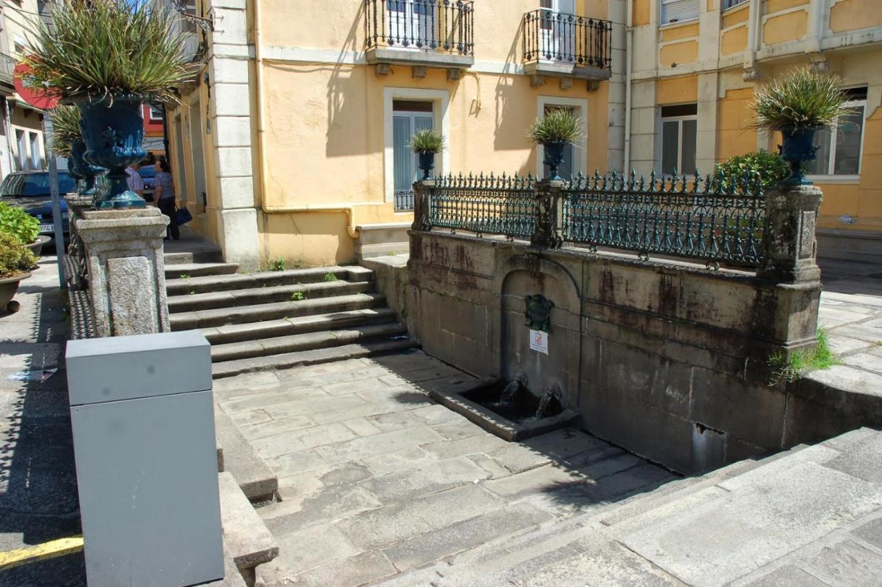 Apartamentos Oliva Caldas De Reis Exterior photo